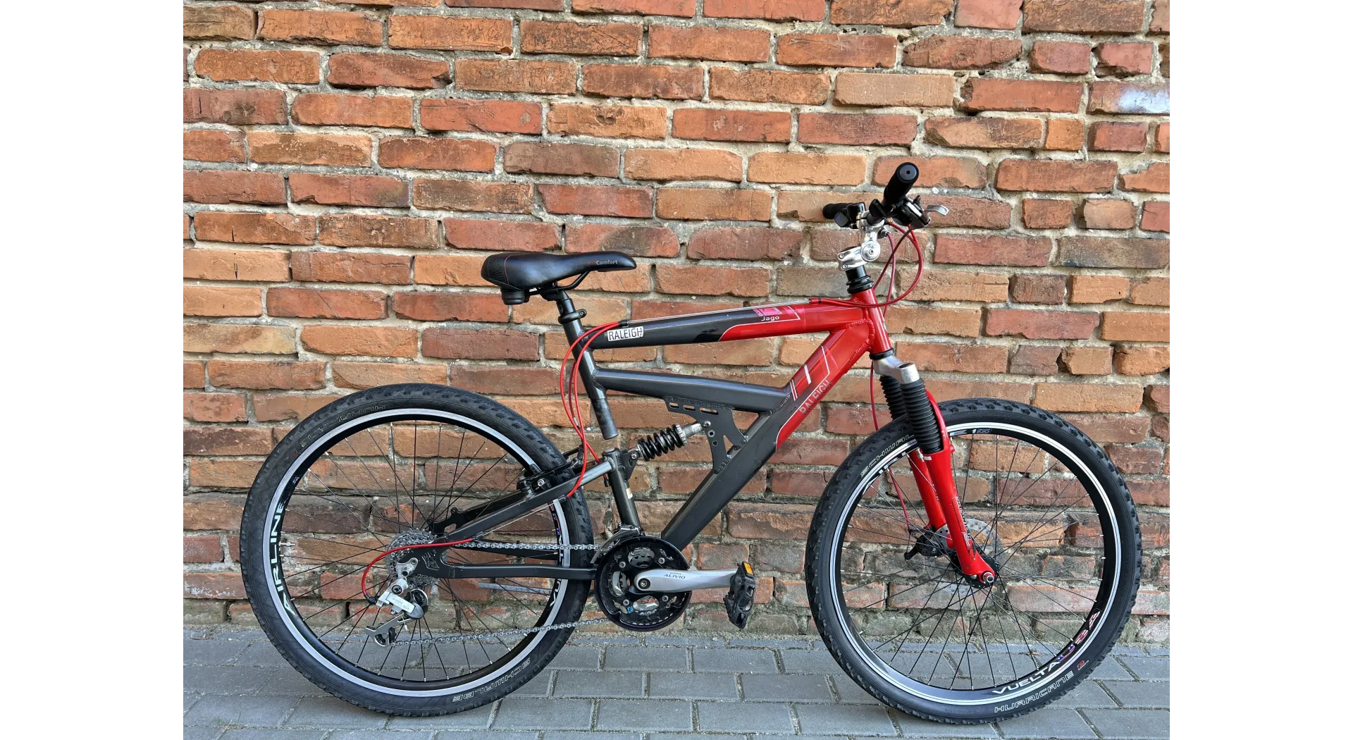 Raleigh Jago 26'' MTB, amortyzowana rama, 3x8 Alivio