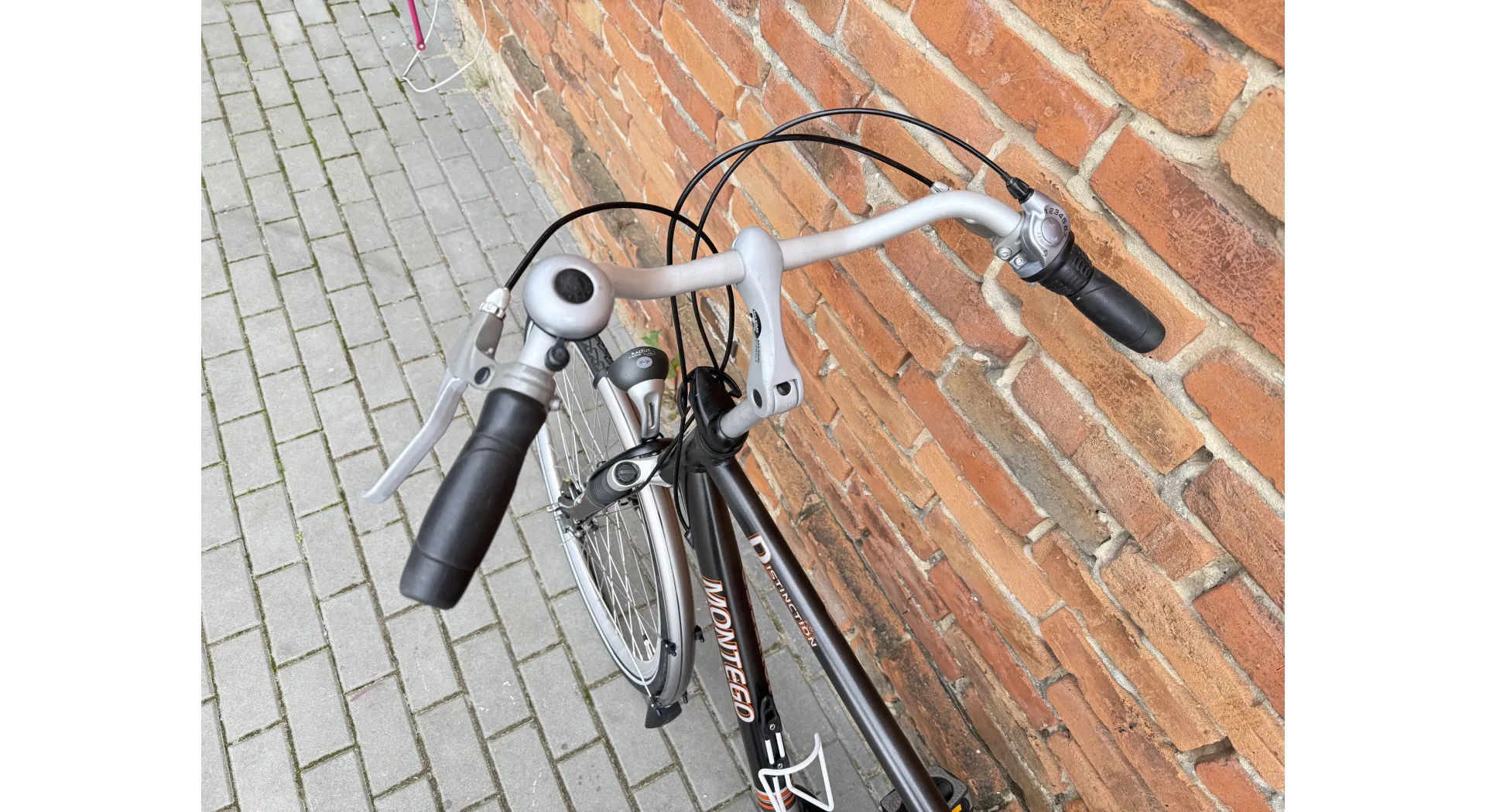 Montego Distincion 28'', Nexus 7, rower holenderski