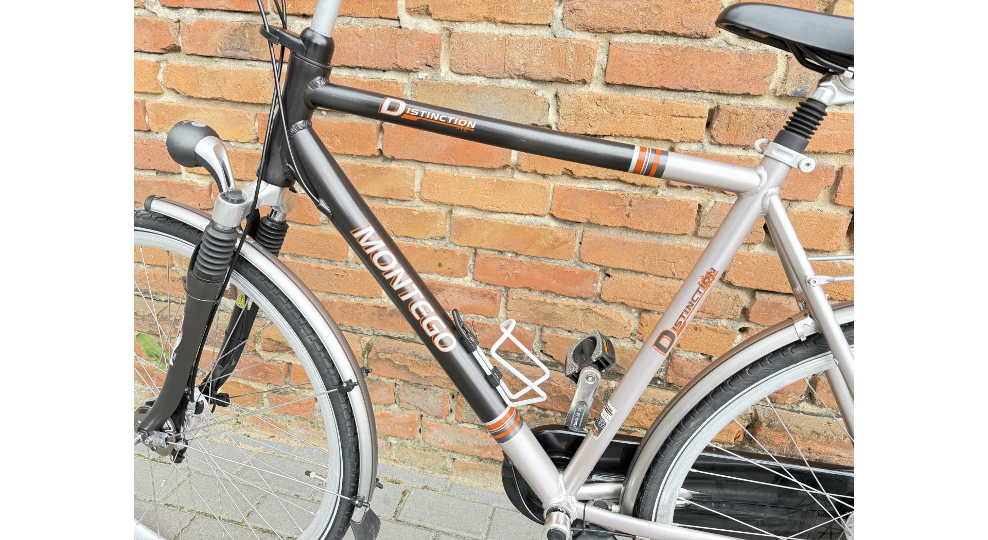 Montego Distincion 28'', Nexus 7, rower holenderski