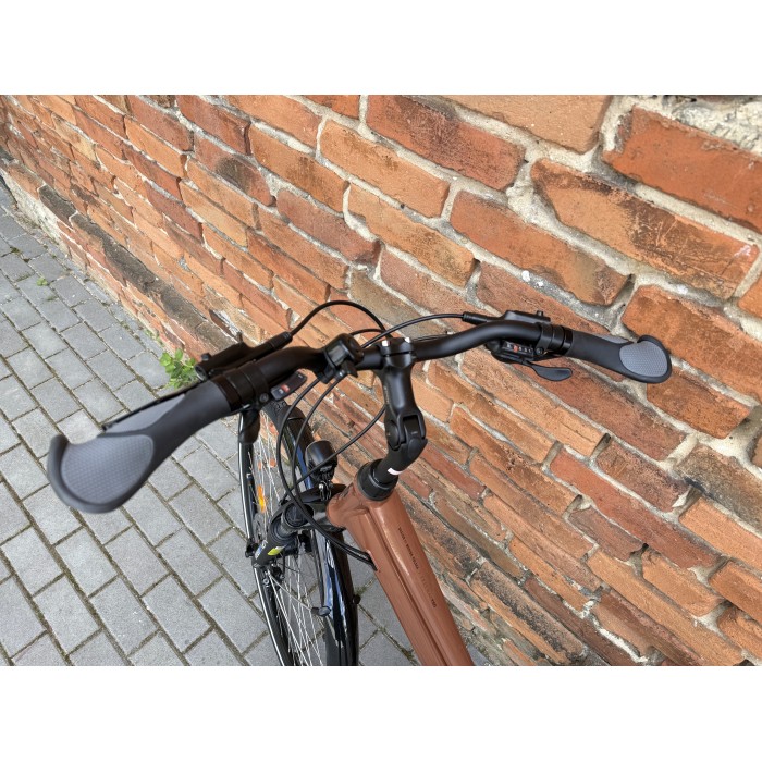 M-BIKE FREEWAY 9300 48 cm – damski rower trekkingowy, Alivio 3x9, hydraulika