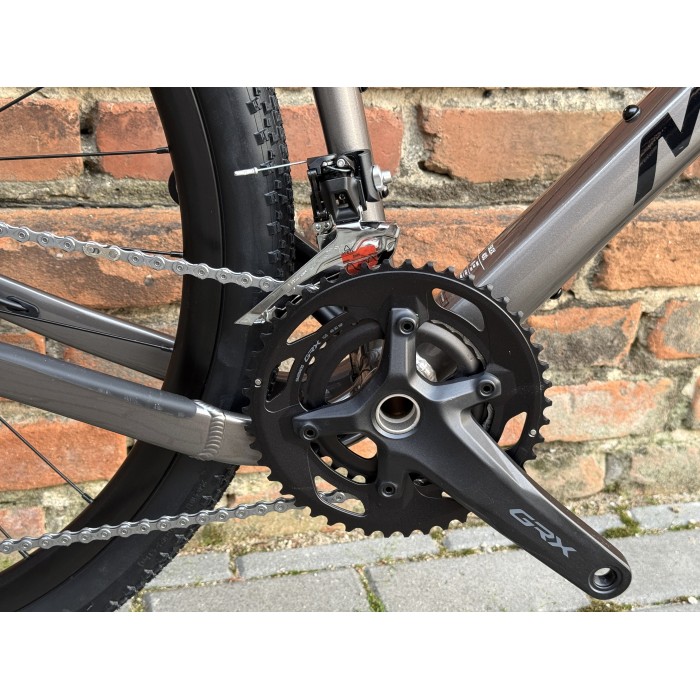 Merida SILEX 400 Warm Slate Grey rozmiar M – gravel Shimano GRX 2x10, karbonowy widelec
