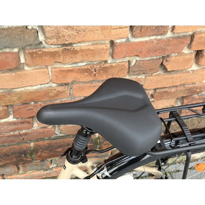 M-BIKE FREEWAY 9300 45 cm – damski rower trekkingowy, Alivio 3x9, hydraulika, szampański