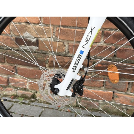 M-BIKE FREEWAY 9300 45 cm – damski rower trekkingowy, Alivio 3x9, hydraulika, szampański